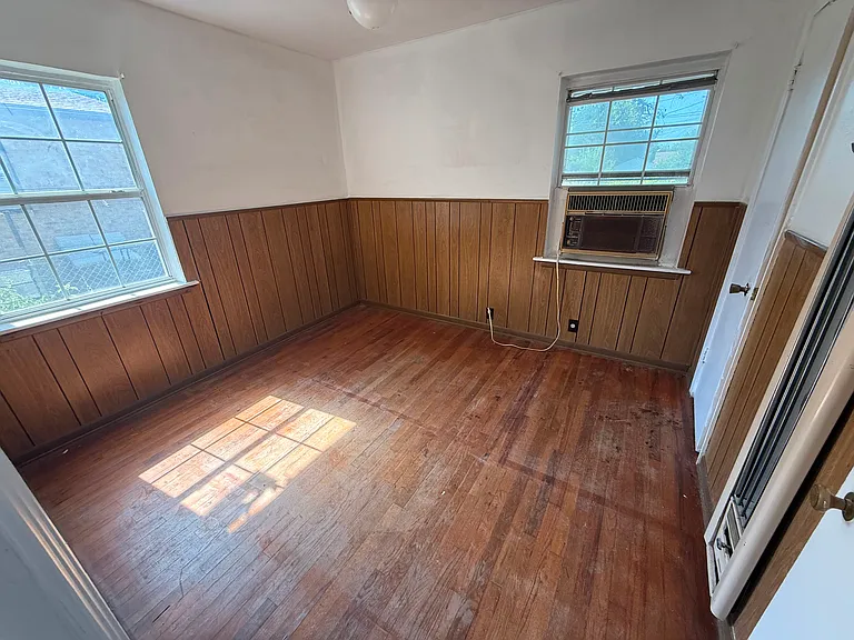 3214 Avenue T — Photo 15