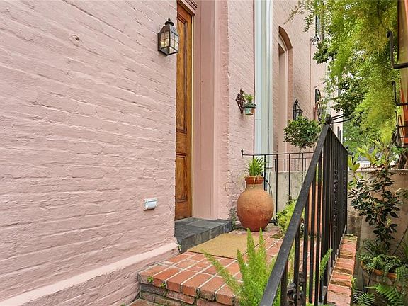 2nd image of 1223 Amelia St #1223