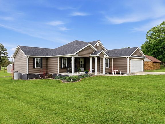 3rd image of 164 Club View Dr