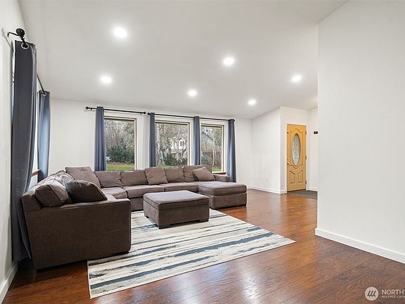 5th image of 13008 154th Street NW