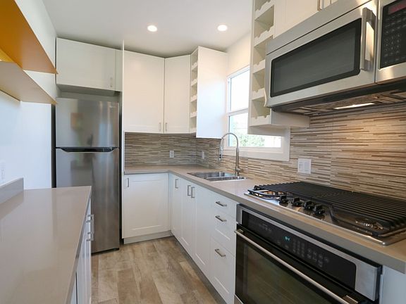 5th image of 429 W Alameda Ave