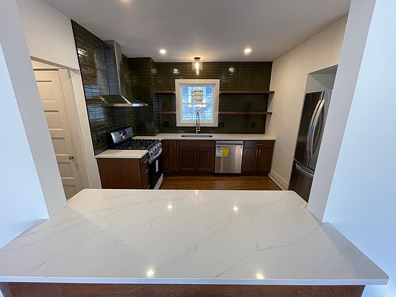 2nd image of 1221 W 38th St