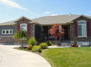1254 S Sunset Dr, Kaysville, UT 84037