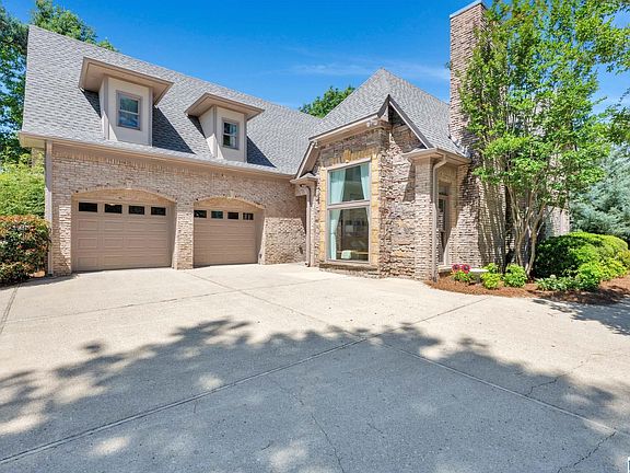 3rd image of 8480 Ledge Cir