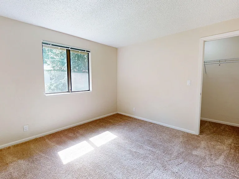 Kentfield Townhomes I & II — Photo 12
