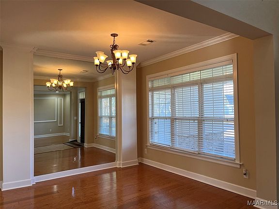 4th image of 8660 Asheworth Dr