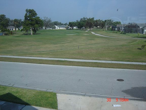 2nd image of 2031 The Oaks Blvd