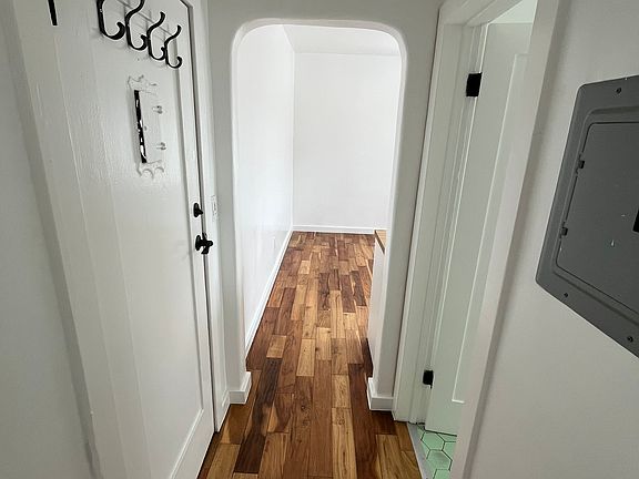 4th image of 708 N Dillon St #6