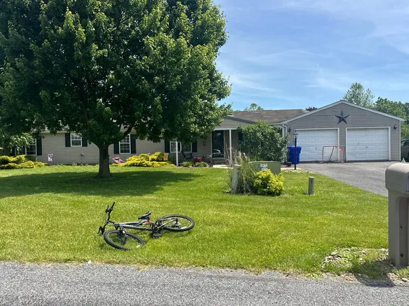 100 Baldwin Blvd, Shippensburg, PA 17257