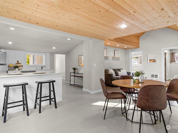 5th image of 8505 Leona Way SW