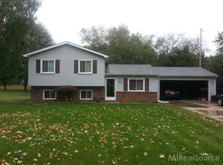 10148 Ashton St, Pinckney, MI 48169