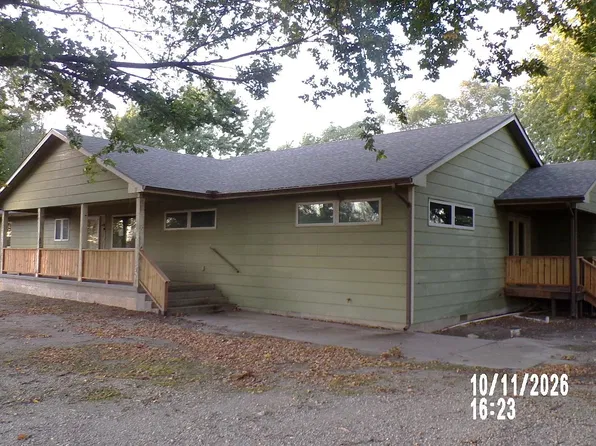 956 E 90th Ave N, Belle Plaine, KS 67013