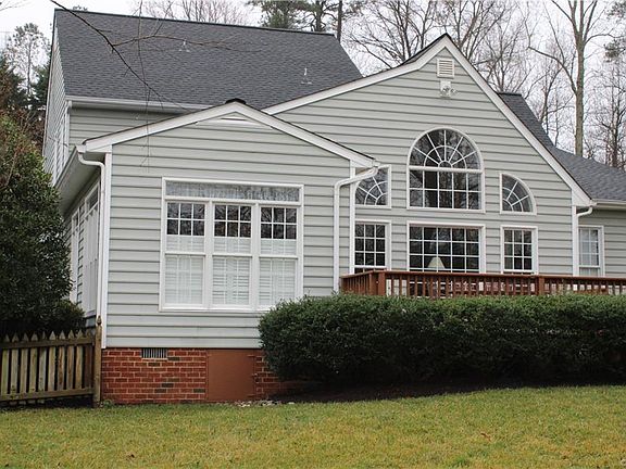 3rd image of 9360 Charter Lake Dr
