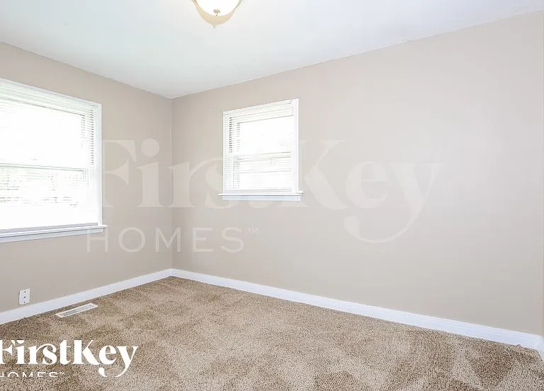 2293 Maxville Ln — Photo 11