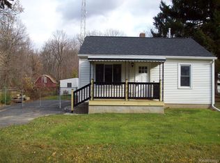 3454 Eastdale Dr, Flint, MI 48506