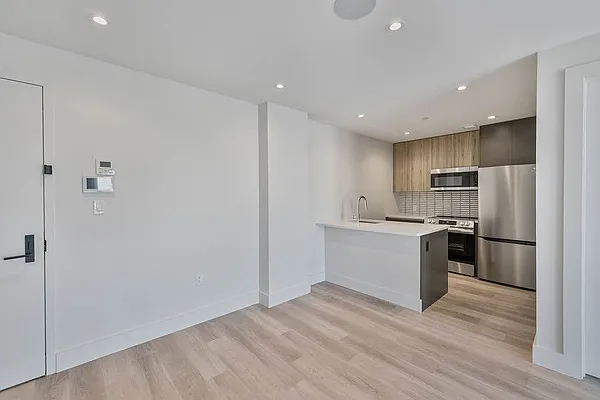 Rented by ERNY LLC | media 41