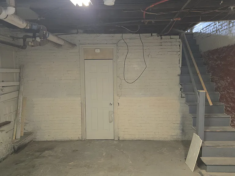 1034 W Walnut St #1 — Photo 13