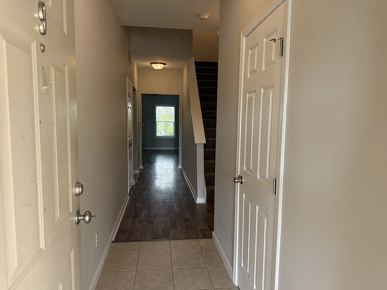 905 Franklin Rd #9 — Photo 2