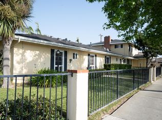 697 Plumer St, Costa Mesa, CA 92627