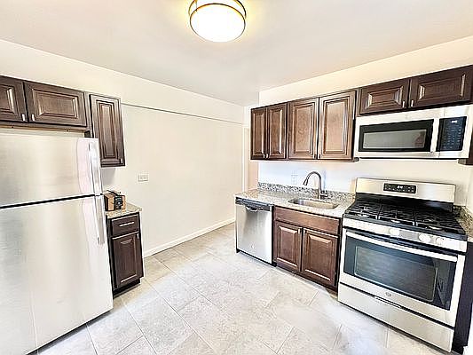 5th image of 35-65 86th St #5C