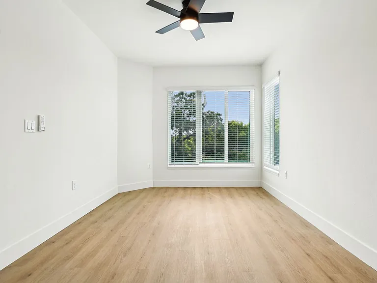 The Milk Stacks: Boutique Luxury Living in Downtown Orlando's Milk District — Photo 45