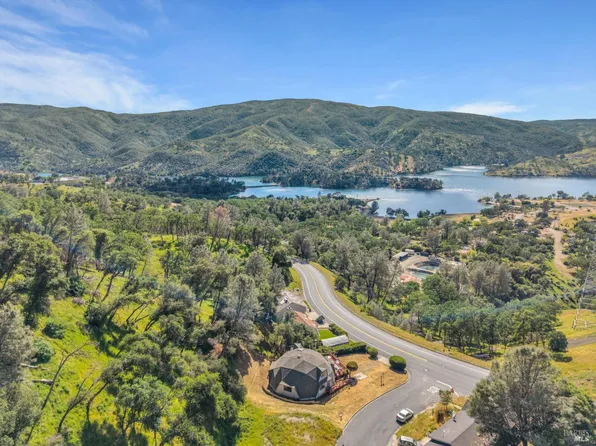 203 Blue Cove Court, Napa, CA 94558