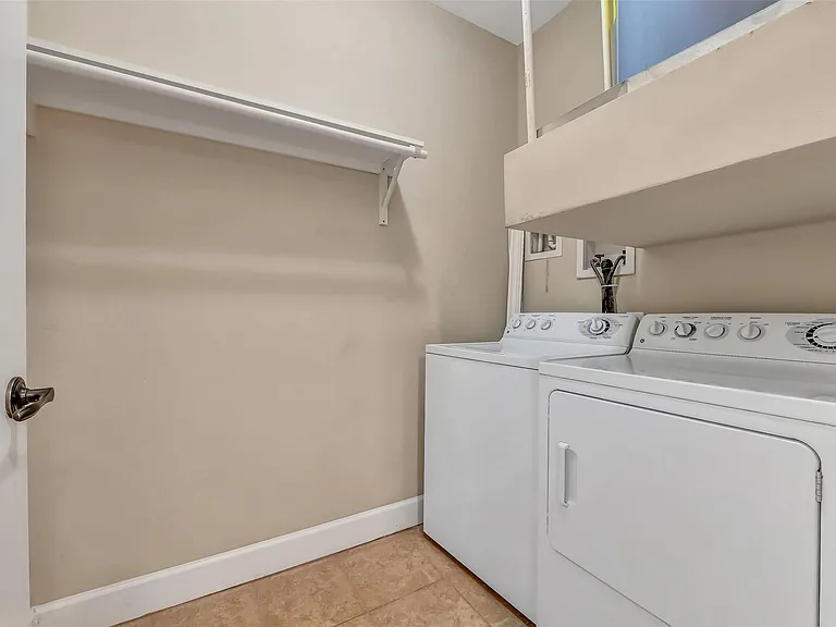 2203 Dorrington St #309 — Photo 17