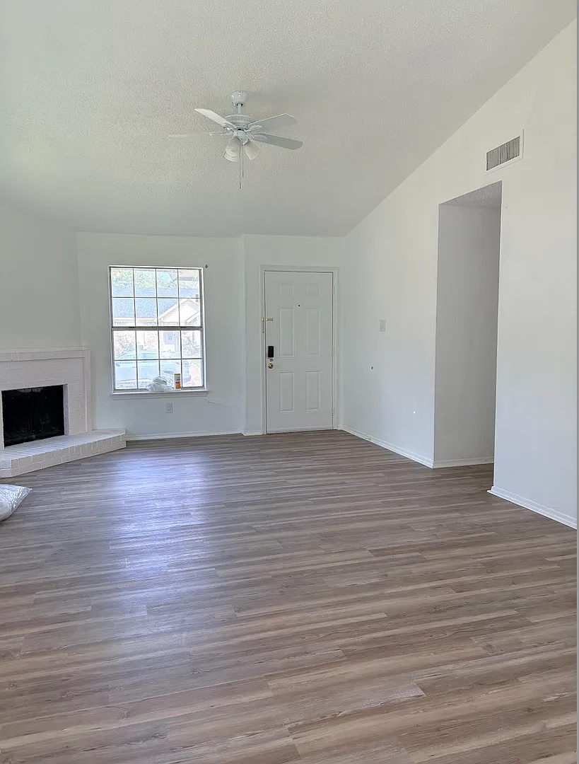 Carom Way, 939 — Photo 2