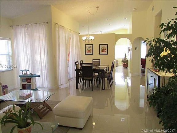 4th image of 2955 NW 99th Pl #0