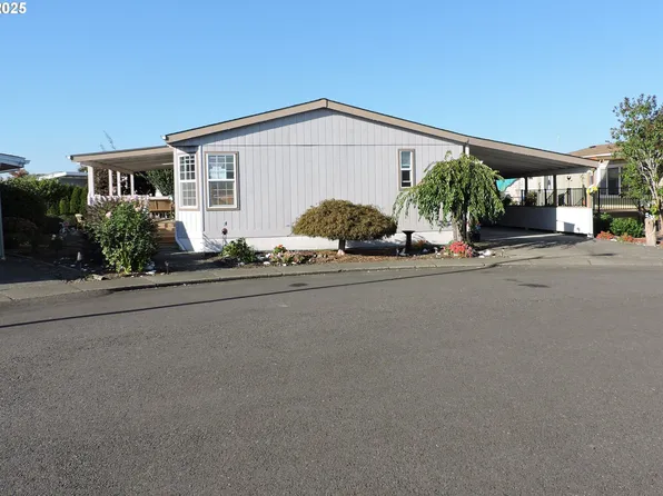 4403 Wagon Wheel Cir Space 120, Forest Grove, OR 97116