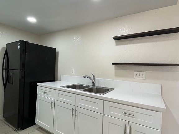 5th image of 1126 W Ralston St APT A