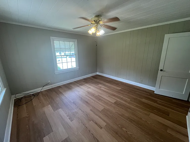 333 E Main St — Photo 38