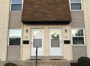 837 Portsdown Rd, Ballwin, MO 63011