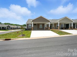 1502 28th Street Ln SE, Hickory, NC 28602