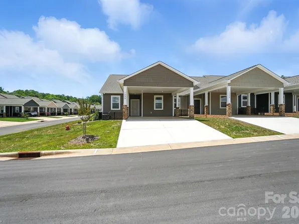 1502 28th Street Ln SE, Hickory, NC 28602