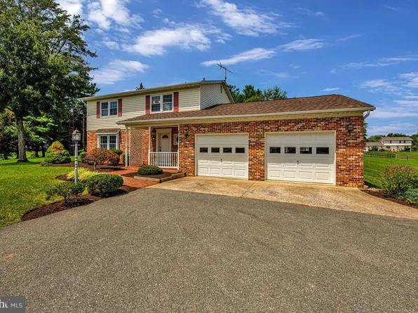 7464 Flamewood Dr, Clarksville, MD 21029