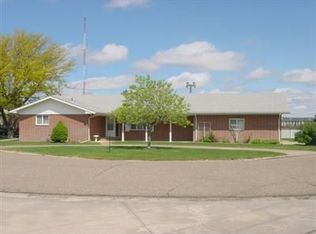 830 Centennial Dr, Goodland, KS 67735