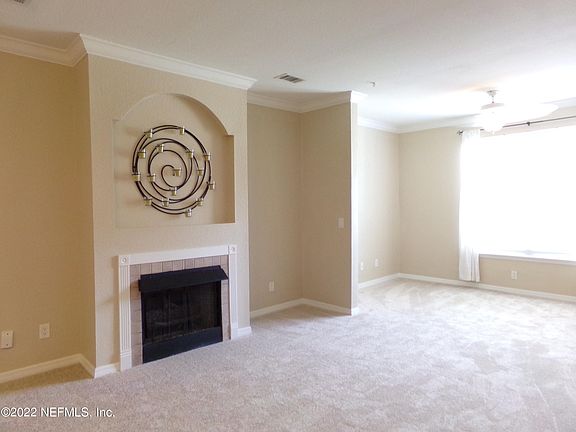 3rd image of 13810 Sutton Park Dr N APT 1225