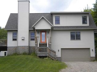 127 Maple Ridge Rd, Negaunee, MI 49866