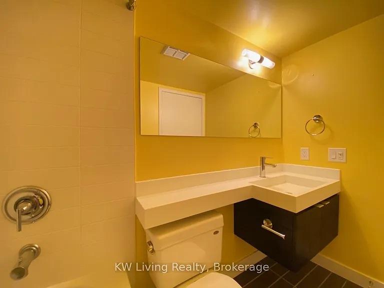 4K Spadina Ave #702 — Photo 13