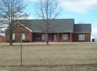 530 Rogers Rd, Romance, AR 72136