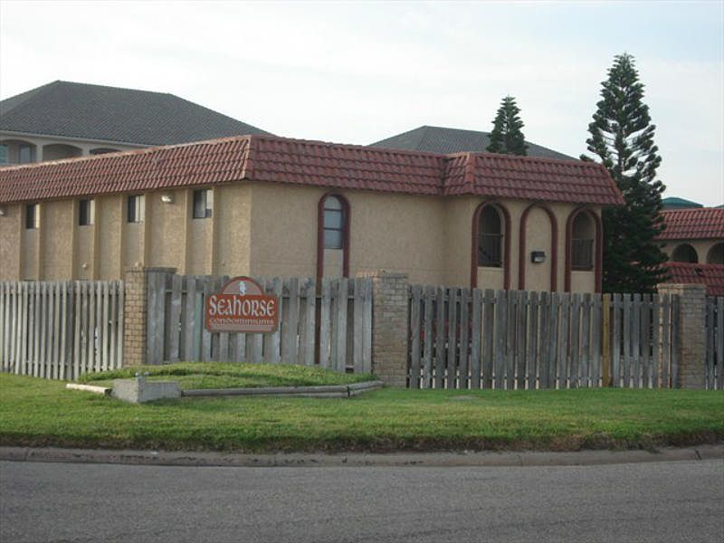 1st image of 14921 Windward Dr APT 208