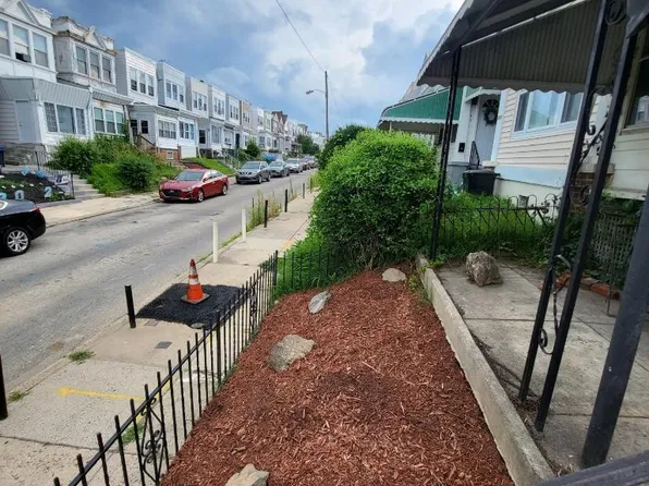 5735 Stewart St, Philadelphia, PA 19131