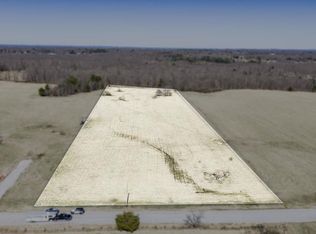 5 Nicholson Dr, Crossville, TN 38572