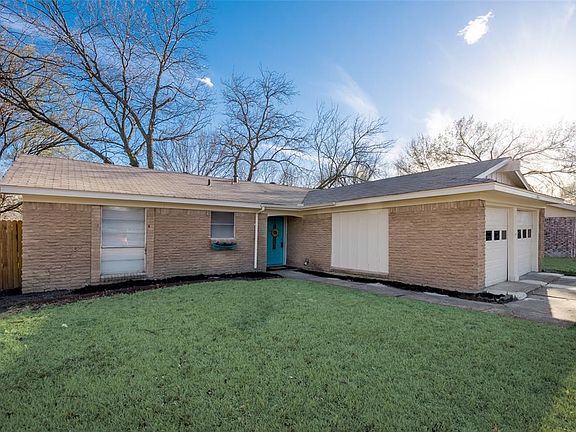 2nd image of 1006 Foxe Basin Dr