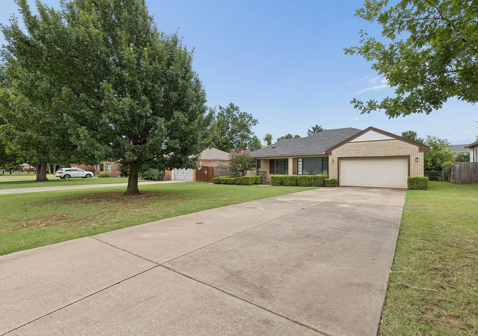 Beautiful Home In Nichols Hills For Rent — Photo 4