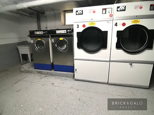 Rented by BRICK & GALO REALTY CORP | media 9