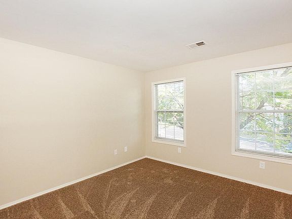 5th image of 860 Deerfield Blvd #7re8ws3my