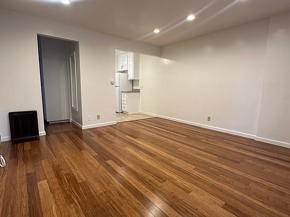 5th image of 2320 W 24th St #5