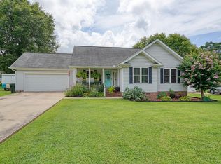 103 Cherry Ln, Fountain Inn, SC 29644